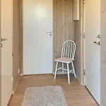 2 Bedroom Cozy In Straumgjerde Tatil Evi