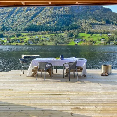 1 Bedroom Gorgeous Home In Straumgjerde Feriehus
